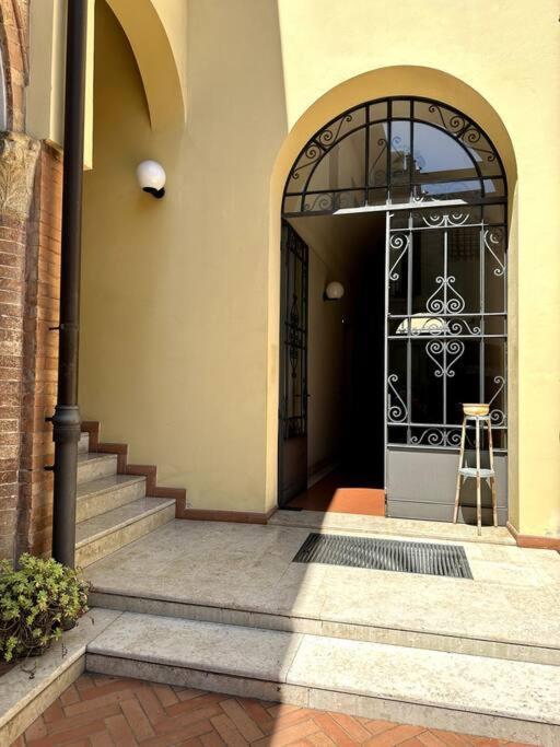 Casa Petrucci 2 Centro Storico Apartment ฟอร์ลี ภายนอก รูปภาพ